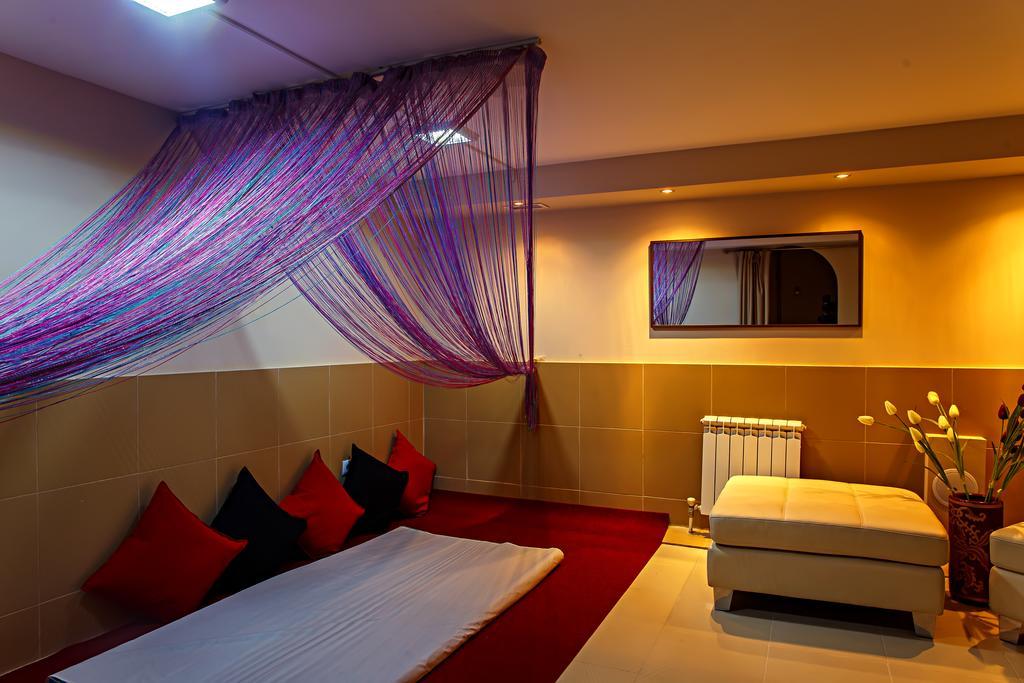 Red Village Hotel Astana Eksteriør bilde